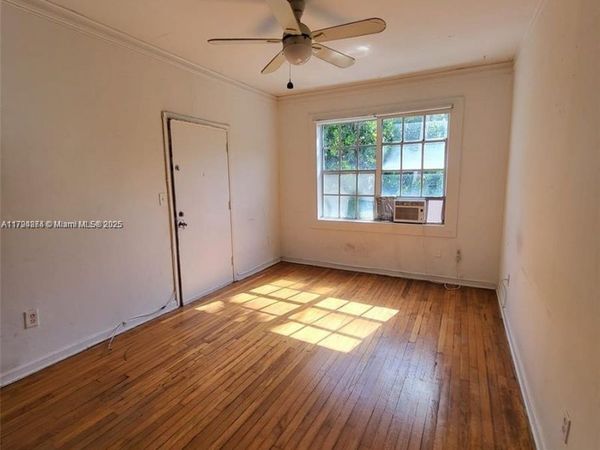 842 Meridian Ave, Unit 3A, Miami Beach, FL 33139