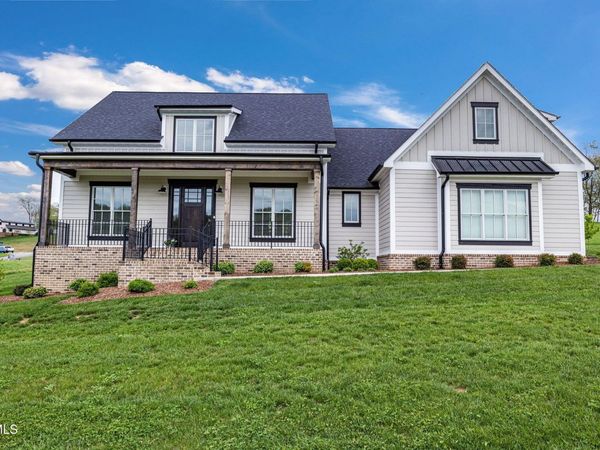 14737 Washington Way, Bristol, VA 24202
