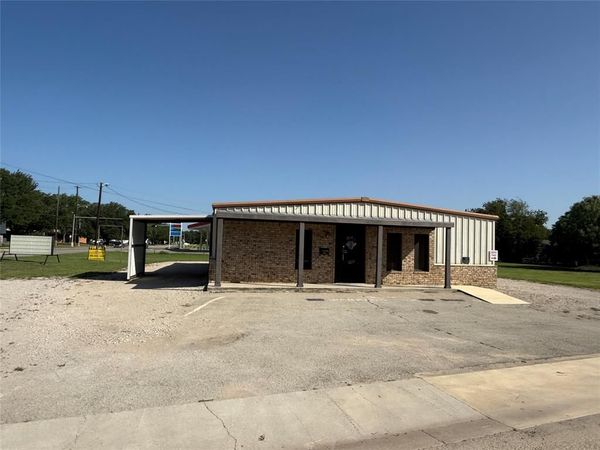 2810 4th Street, Brownwood, TX 76801