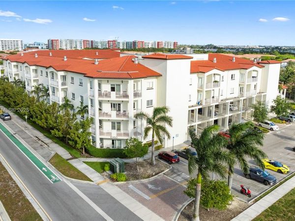10950 NW 82nd St, Unit 415, Doral, FL 33178