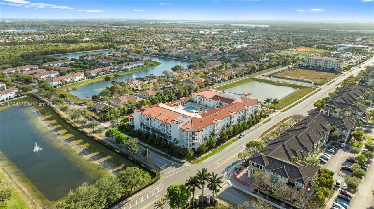 10950 NW 82nd St, Unit 415, Doral, FL 33178 Photo