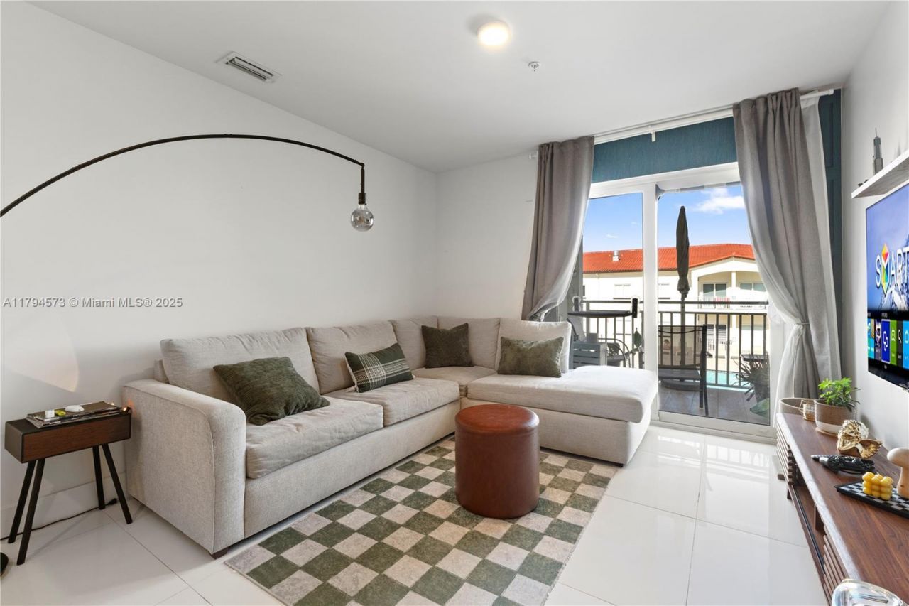 10950 NW 82nd St, Unit 415, Doral, FL 33178 Photo