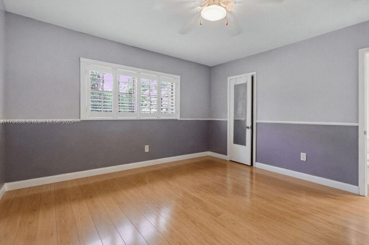 6700 SW 64th St, South Miami, FL 33143 Photo