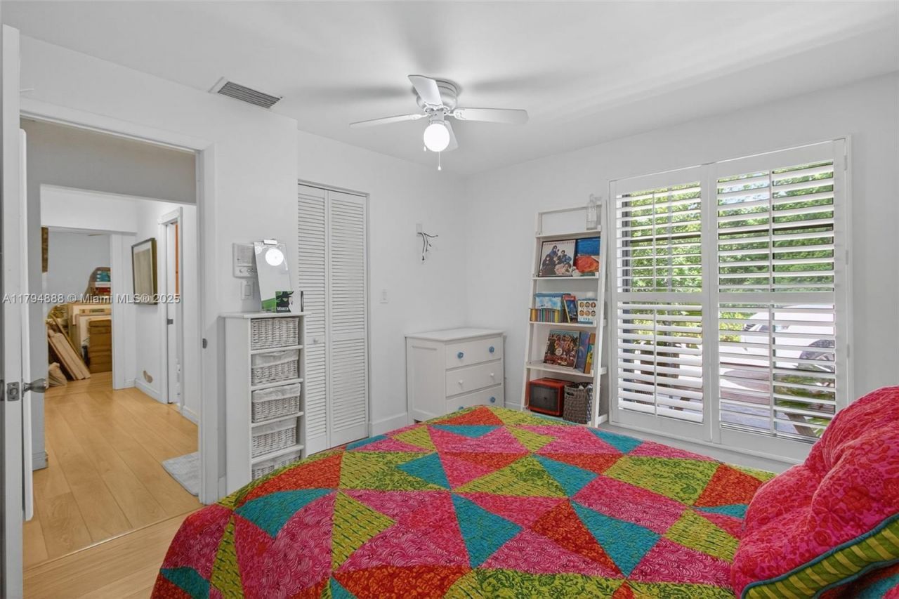 6700 SW 64th St, South Miami, FL 33143 Photo