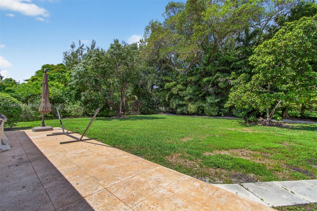 6700 SW 64th St, South Miami, FL 33143 Photo