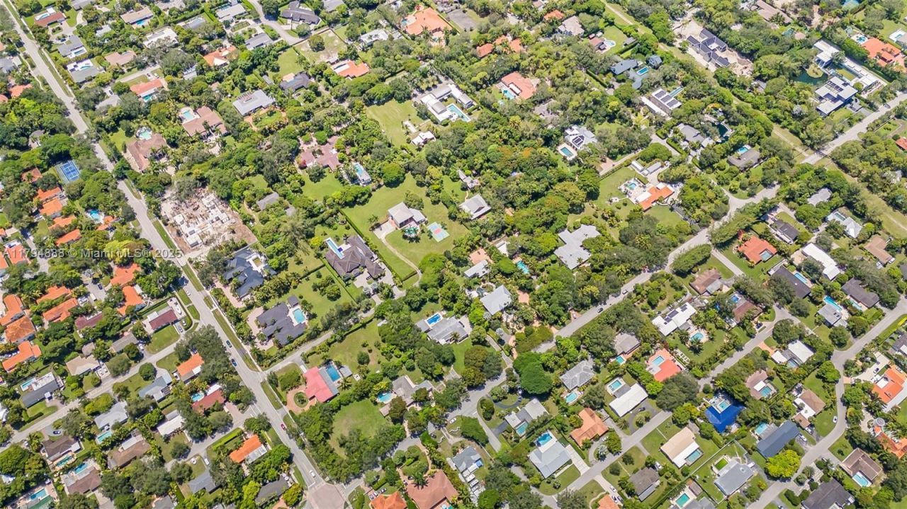 6700 SW 64th St, South Miami, FL 33143 Photo