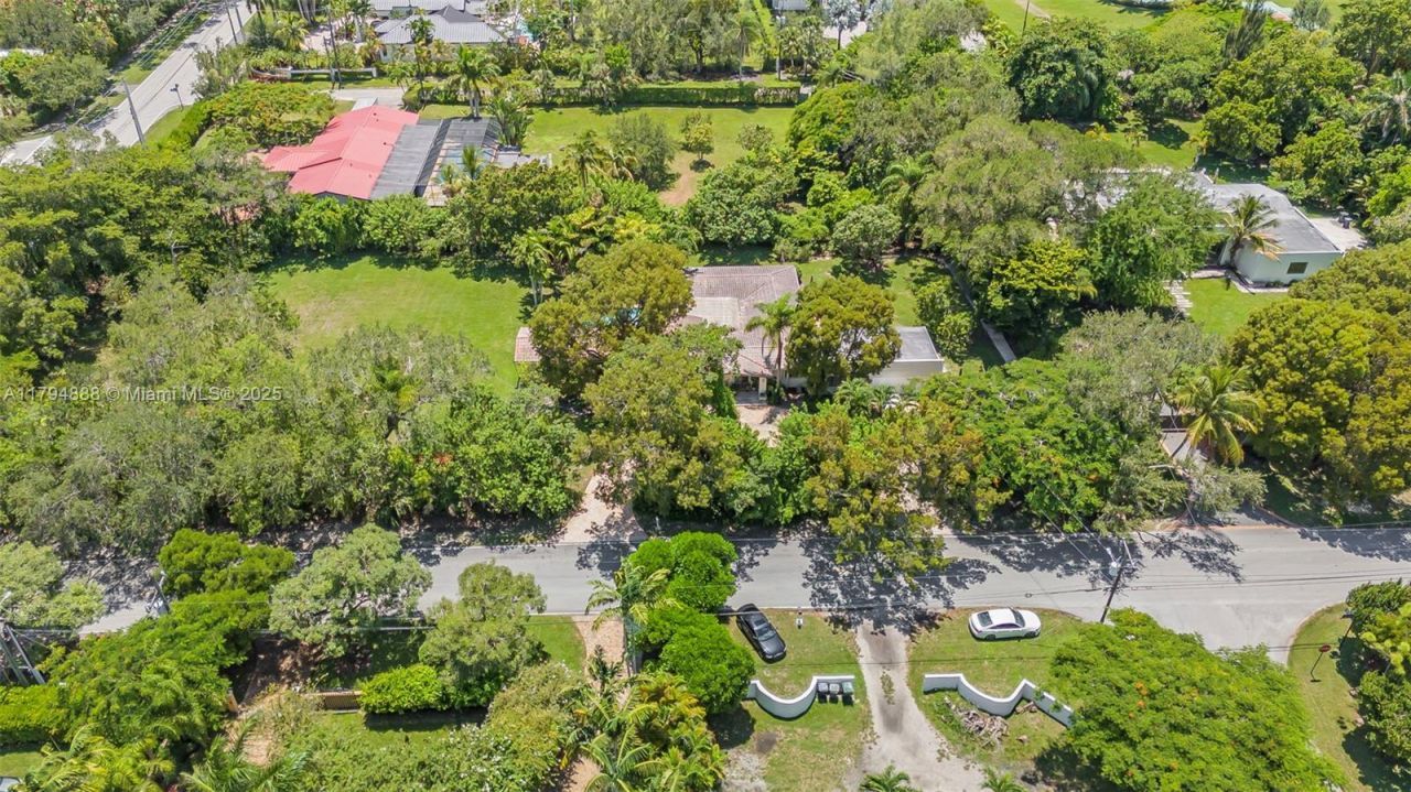 6700 SW 64th St, South Miami, FL 33143 Photo