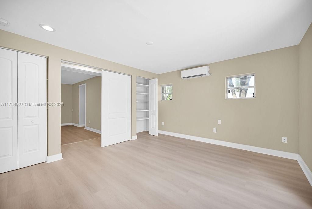 12135 NE 10th Ave, North Miami, FL 33161 Photo