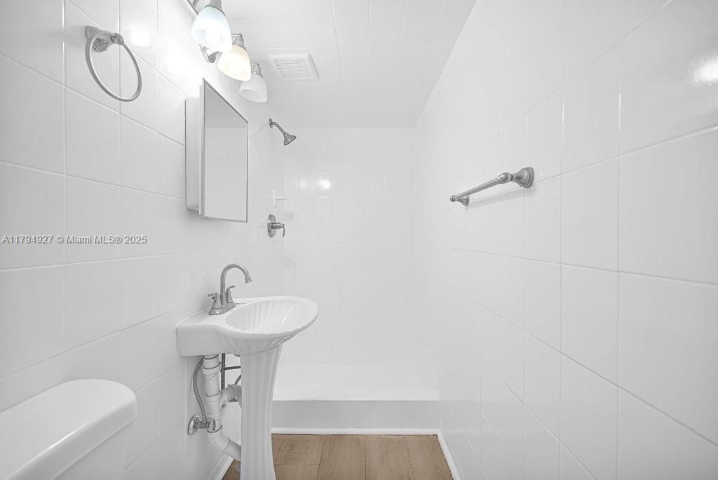 12135 NE 10th Ave, North Miami, FL 33161 Photo