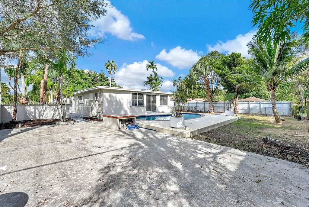 12135 NE 10th Ave, North Miami, FL 33161 Photo