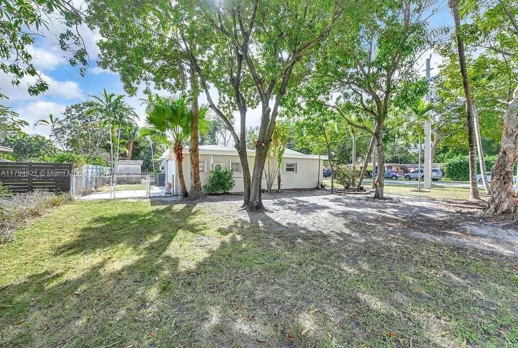 12135 NE 10th Ave, North Miami, FL 33161 Photo