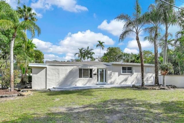 12135 NE 10th Ave, North Miami, FL 33161 Photo