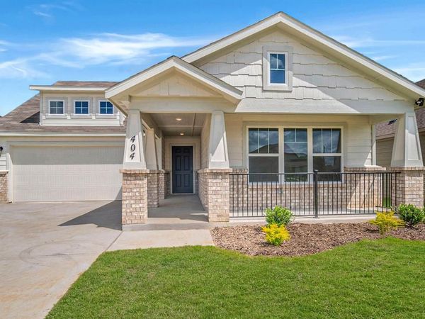 404 Rose Avenue, Cleburne, TX 76033