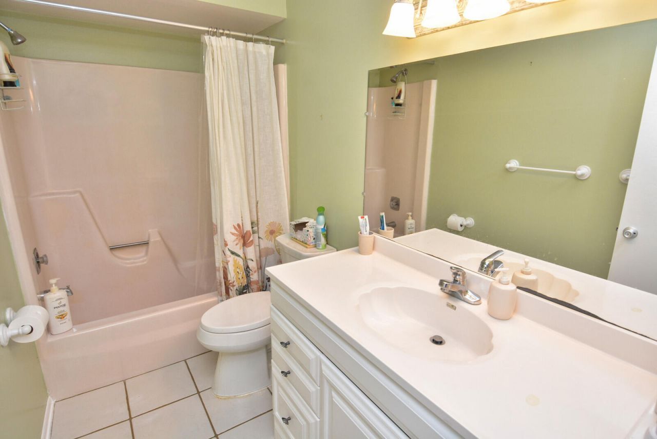 1225 NW 21st Street, Unit 1701, Stuart, FL 34994 Photo