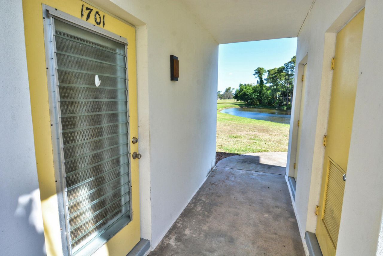 1225 NW 21st Street, Unit 1701, Stuart, FL 34994 Photo