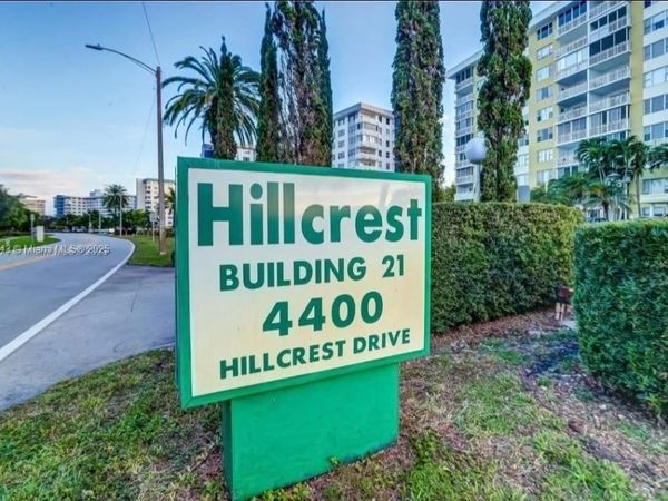 4400 Hillcrest Dr, Unit 215-B, Hollywood, FL 33021