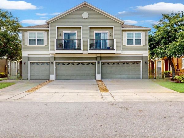 1933 ESTANCIA CIRCLE, KISSIMMEE, FL 34741