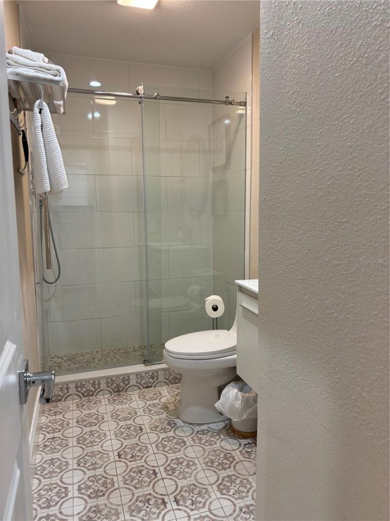 170 Roosevelt Drive, Unit 5, Sarasota, FL 34236 Photo
