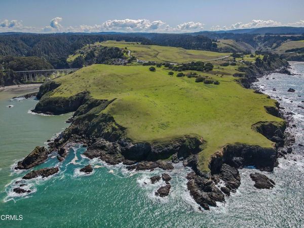 3400 N Highway 1, Albion, CA 95410