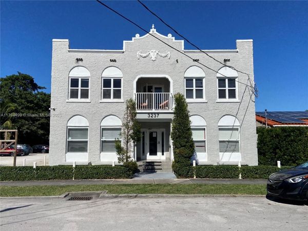 3237 SW 4th St, Unit 1, Miami, FL 33135