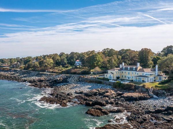 66 Ocean St, Nahant, MA 01908