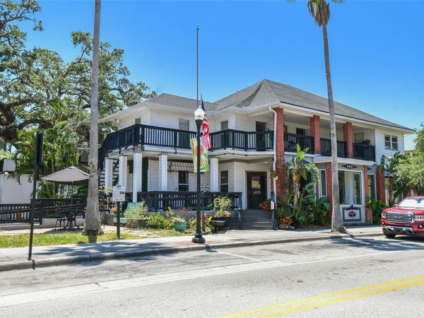 454 MAIN STREET, SAFETY HARBOR, FL 34695