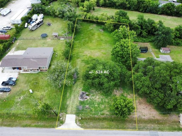 000 John Martin Road, Baytown, TX 77521