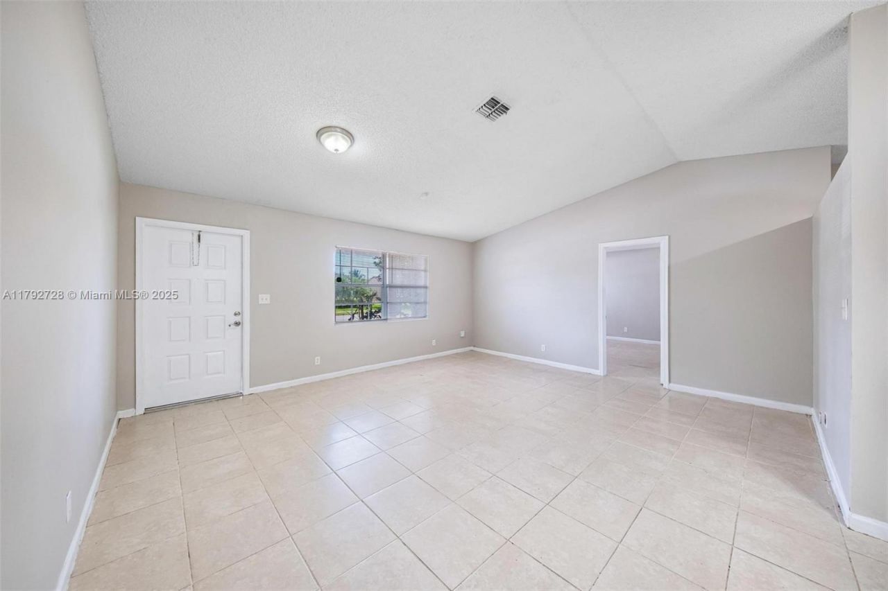 1251 SW 73rd Ave, North Lauderdale, FL 33068 Photo