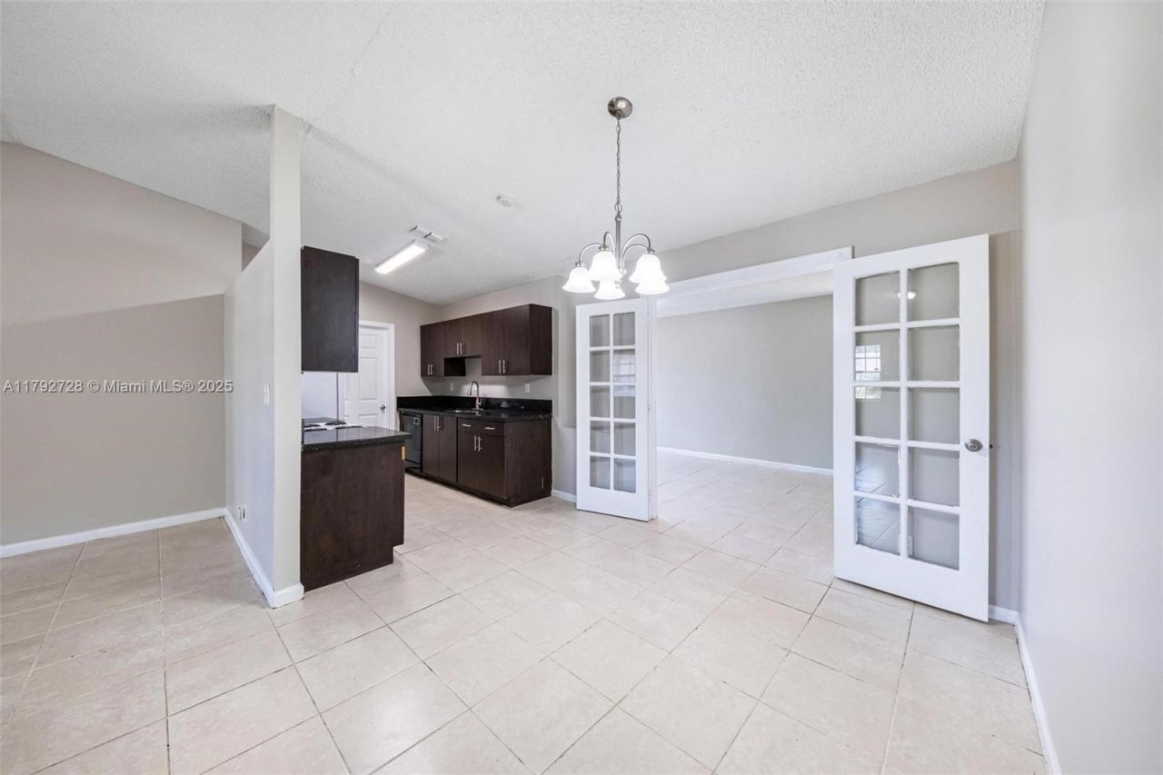 1251 SW 73rd Ave, North Lauderdale, FL 33068 Photo