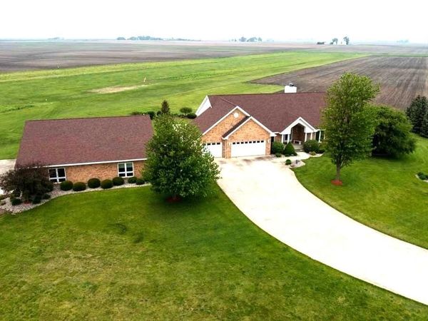 3 Carlock DRIVE, DANFORTH, IL 60930