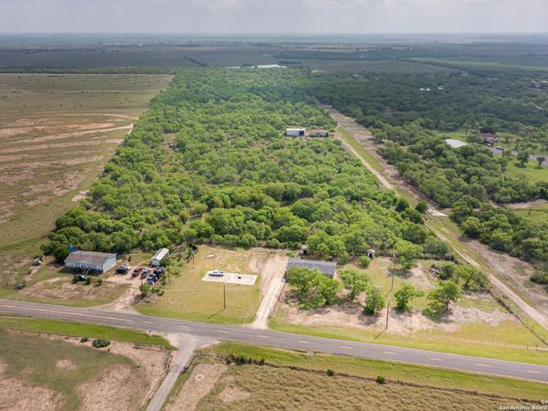 1405 Fm 478, Floresville, TX 78114