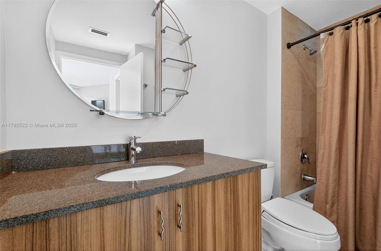 6305 Indian Creek Dr, Unit 3F, Miami Beach, FL 33141 Photo