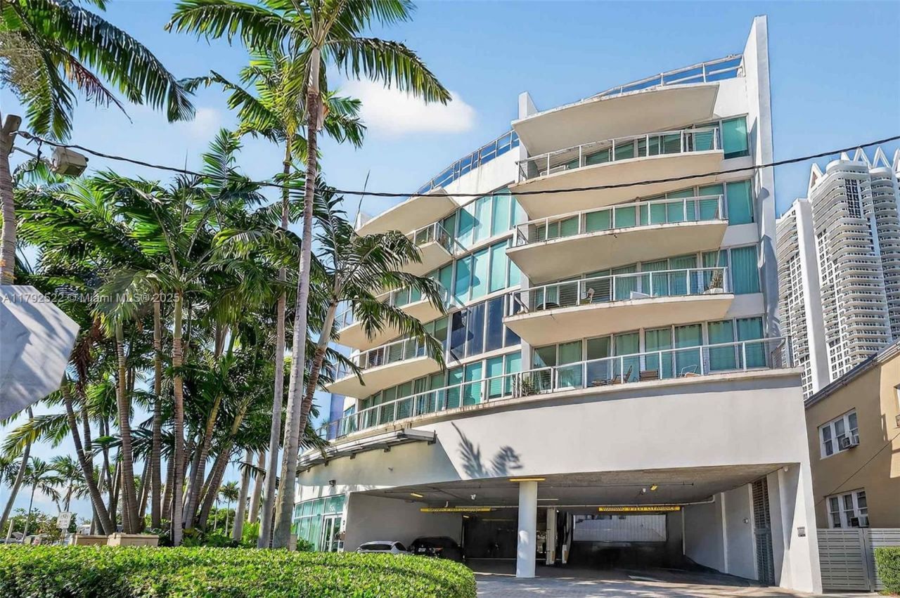 6305 Indian Creek Dr, Unit 3F, Miami Beach, FL 33141 Photo