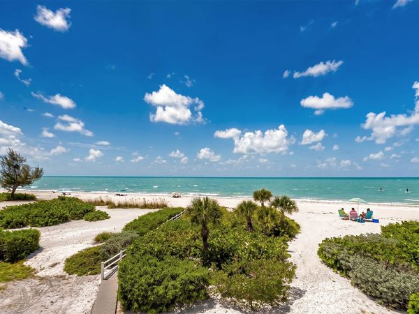 2959 W Gulf Dr, Unit 204, Sanibel, FL 33957