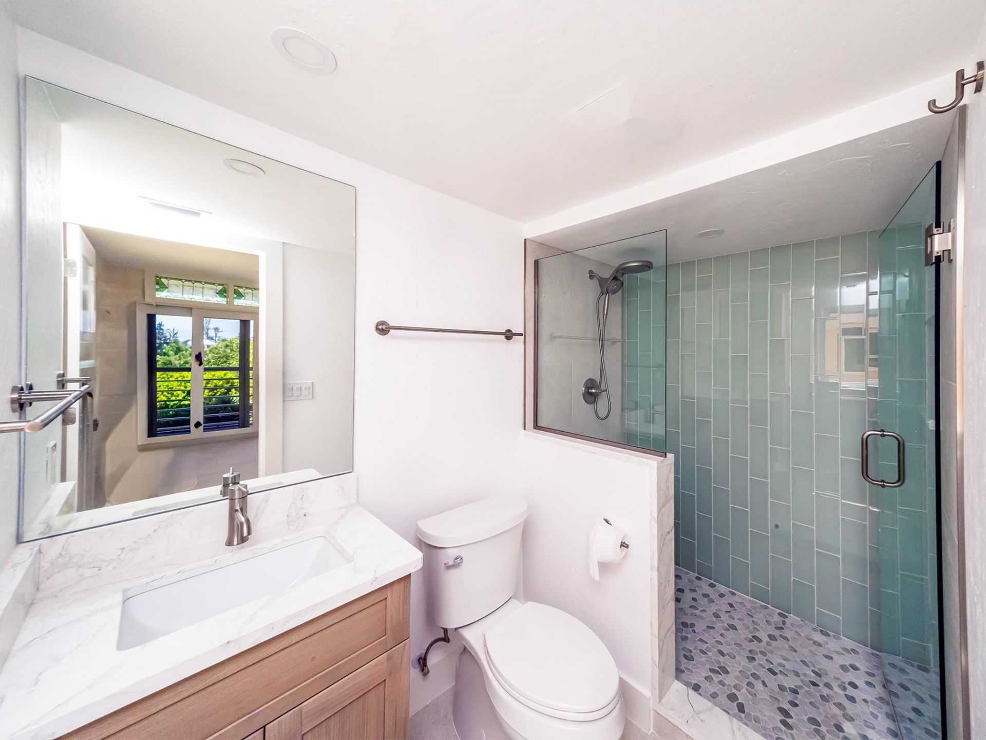 2959 W Gulf Dr, Unit 204, Sanibel, FL 33957 Photo