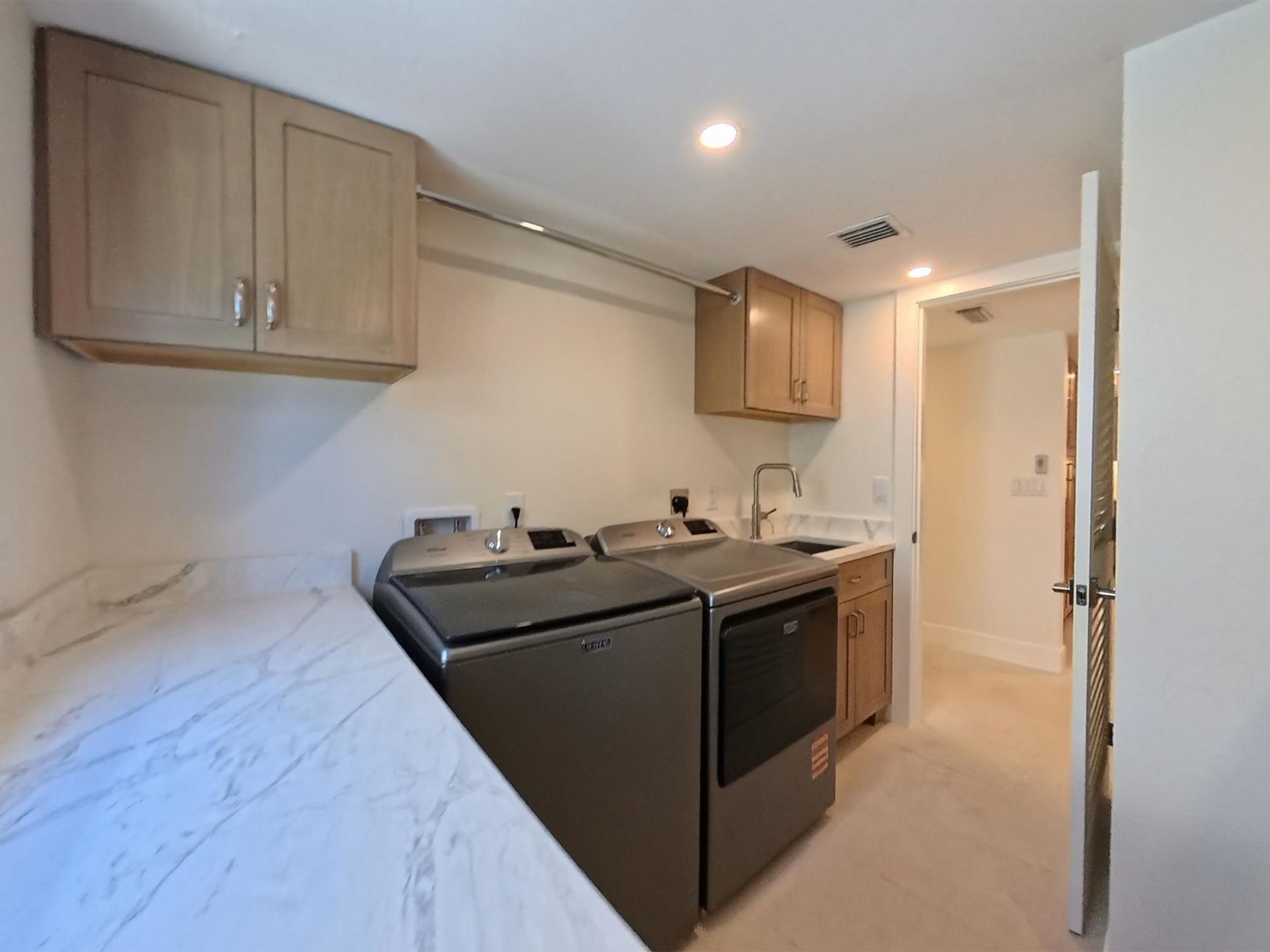 2959 W Gulf Dr, Unit 204, Sanibel, FL 33957 Photo