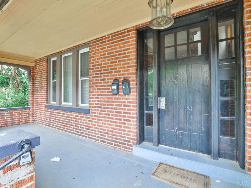 945 Oakland Avenue, Cincinnati, OH 45205 Photo 3