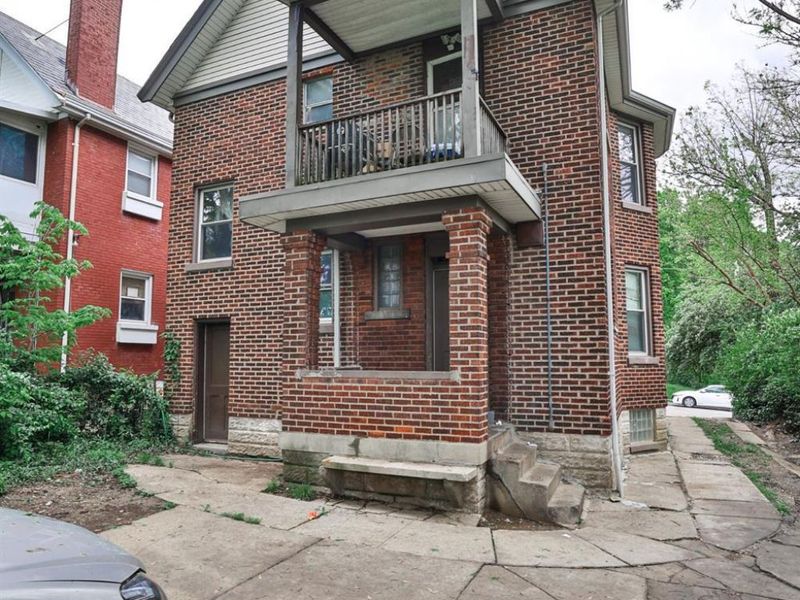 945 Oakland Avenue, Cincinnati, OH 45205 Photo 5