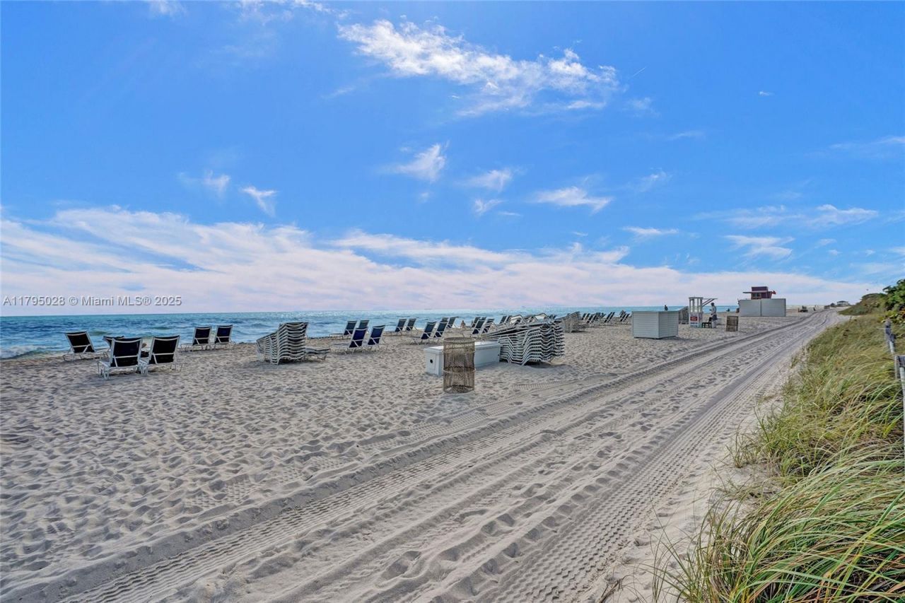 6515 Collins Ave, Unit 804, Miami Beach, FL 33141 Photo