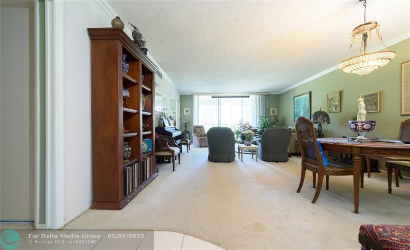 545 Oaks Lane, Unit 310, Pompano Beach, FL 33069 Photo