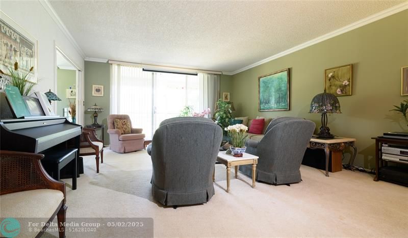 545 Oaks Lane, Unit 310, Pompano Beach, FL 33069 Photo