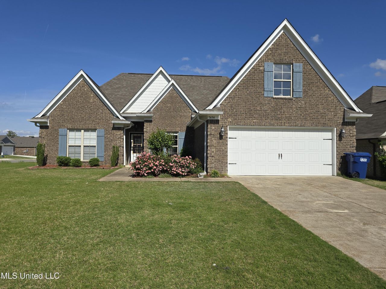 7454 Redberry Drive, Horn Lake, MS 38637 Main Photo