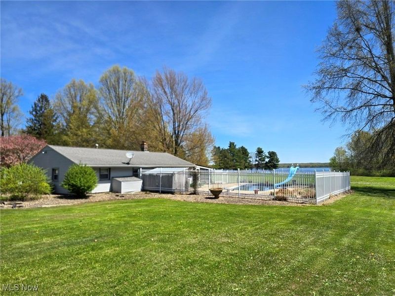 5294 Cottage Drive, Mecca, OH 44410 Photo 2