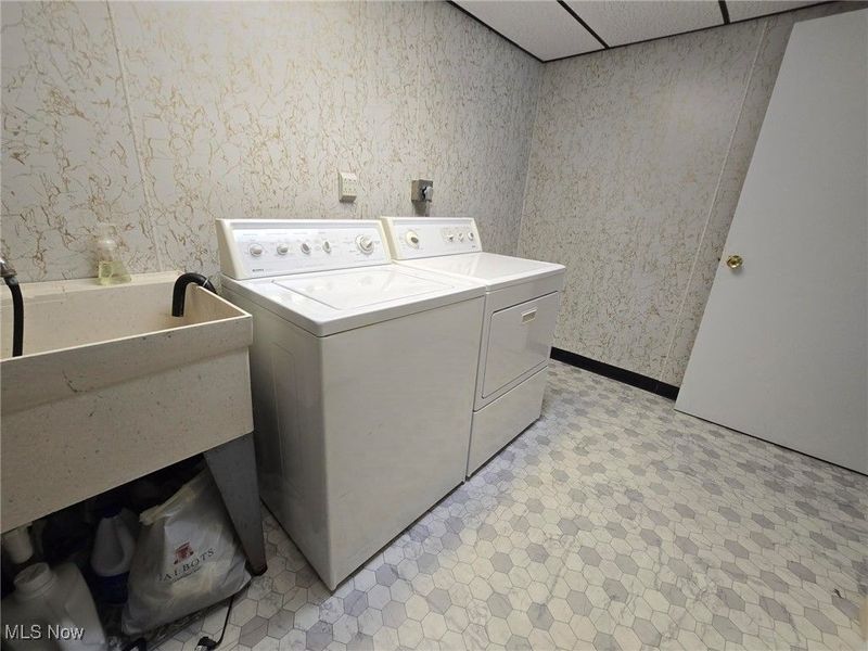 5294 Cottage Drive, Mecca, OH 44410 Photo 21