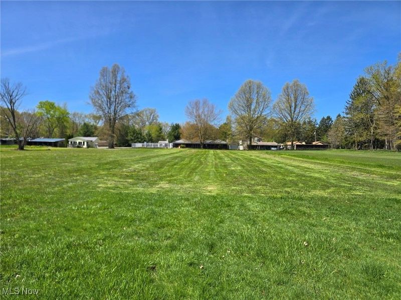 5294 Cottage Drive, Mecca, OH 44410 Photo 5