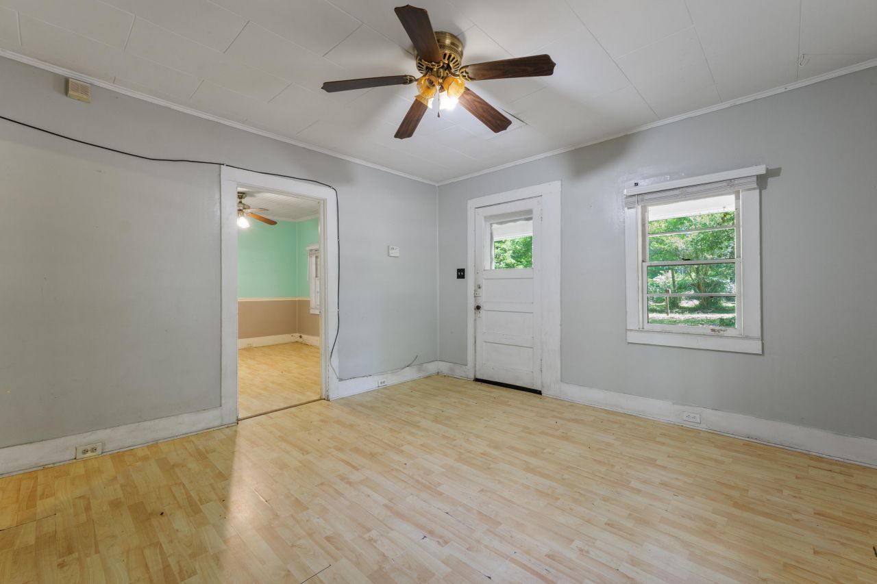 2234 River Road Photo 11