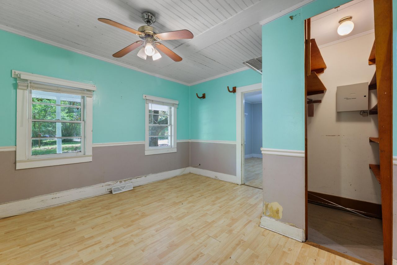 2234 River Road Photo 13