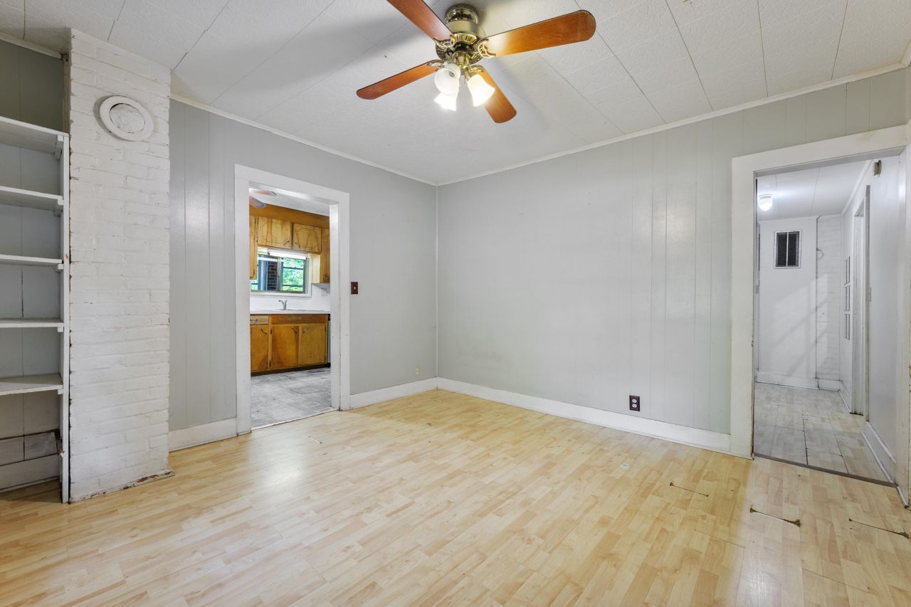 2234 River Road Photo 17