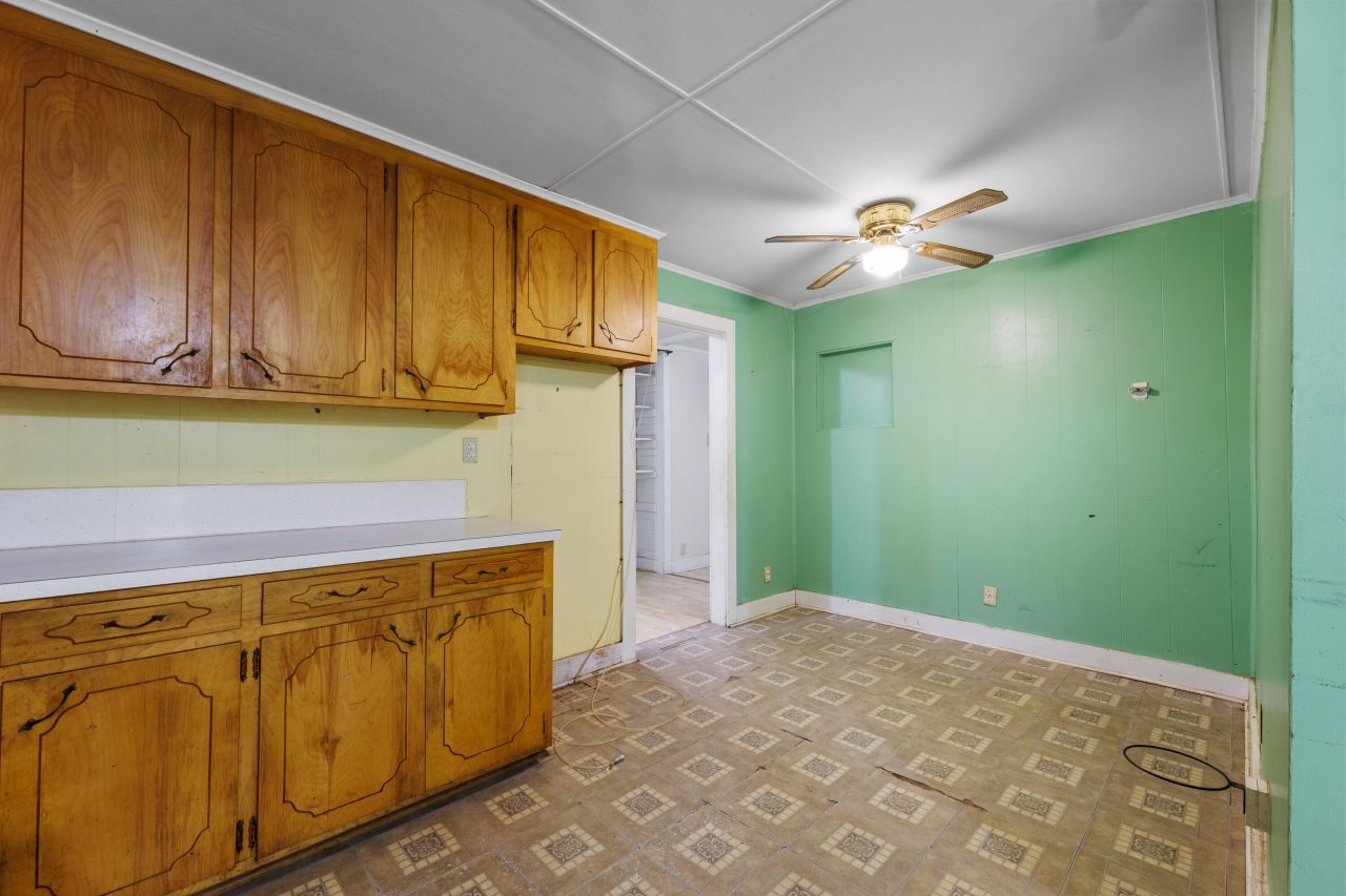 2234 River Road Photo 20