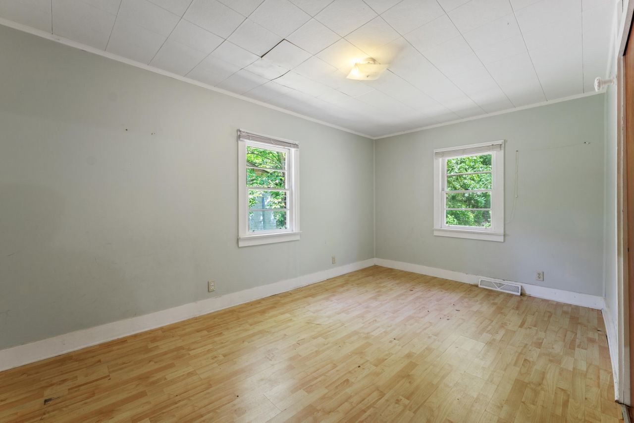 2234 River Road Photo 23